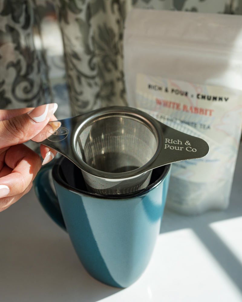 Stainless Steel Tea Infuser Mesh Strainer for Loose Leaf Tea - Rich And Pour