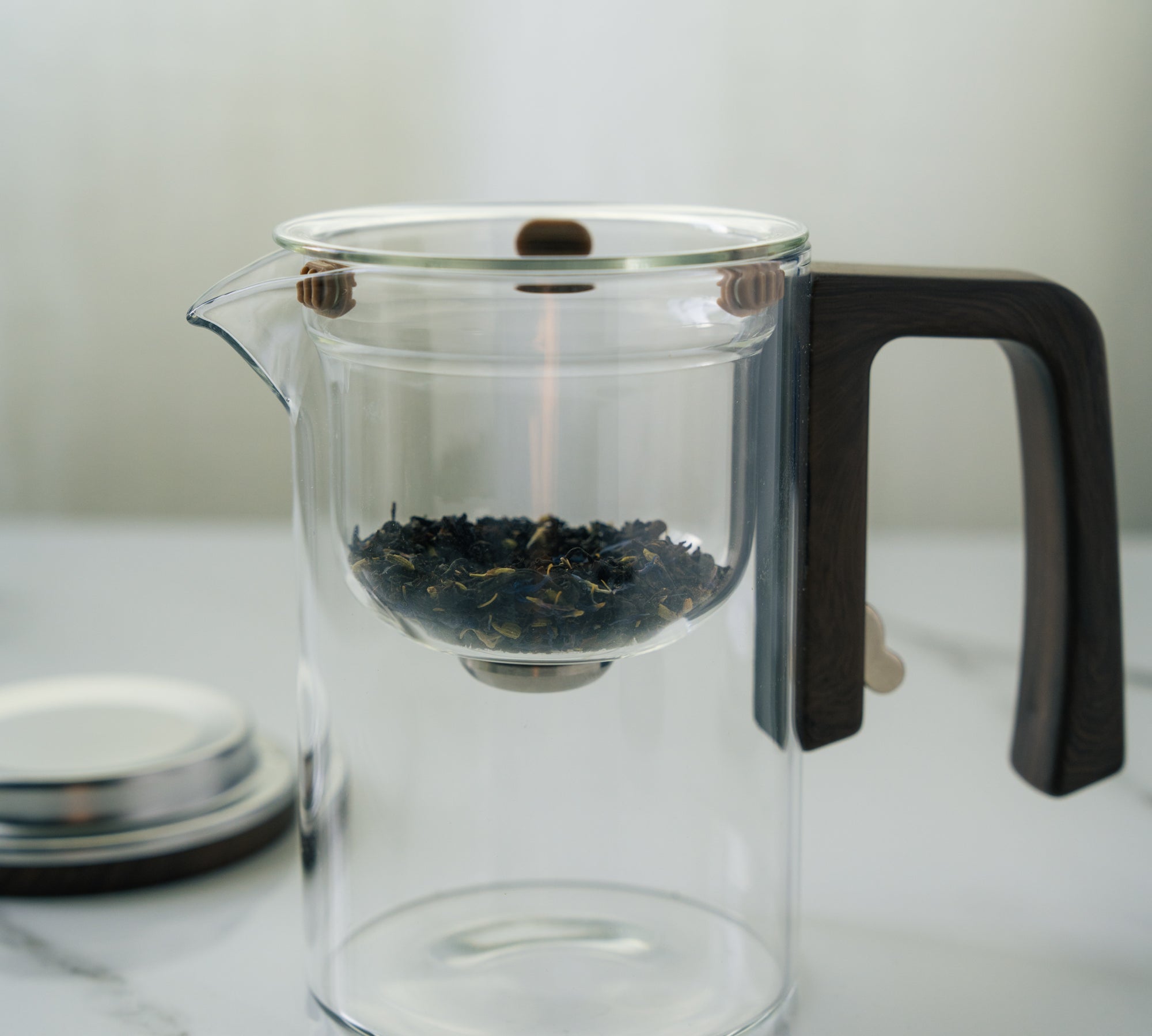 Magnetic Release Glass Teapot with Tea Infuser