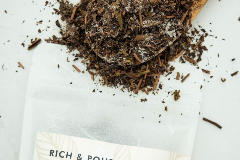 Vanilla Hojicha Tea - Rich And Pour